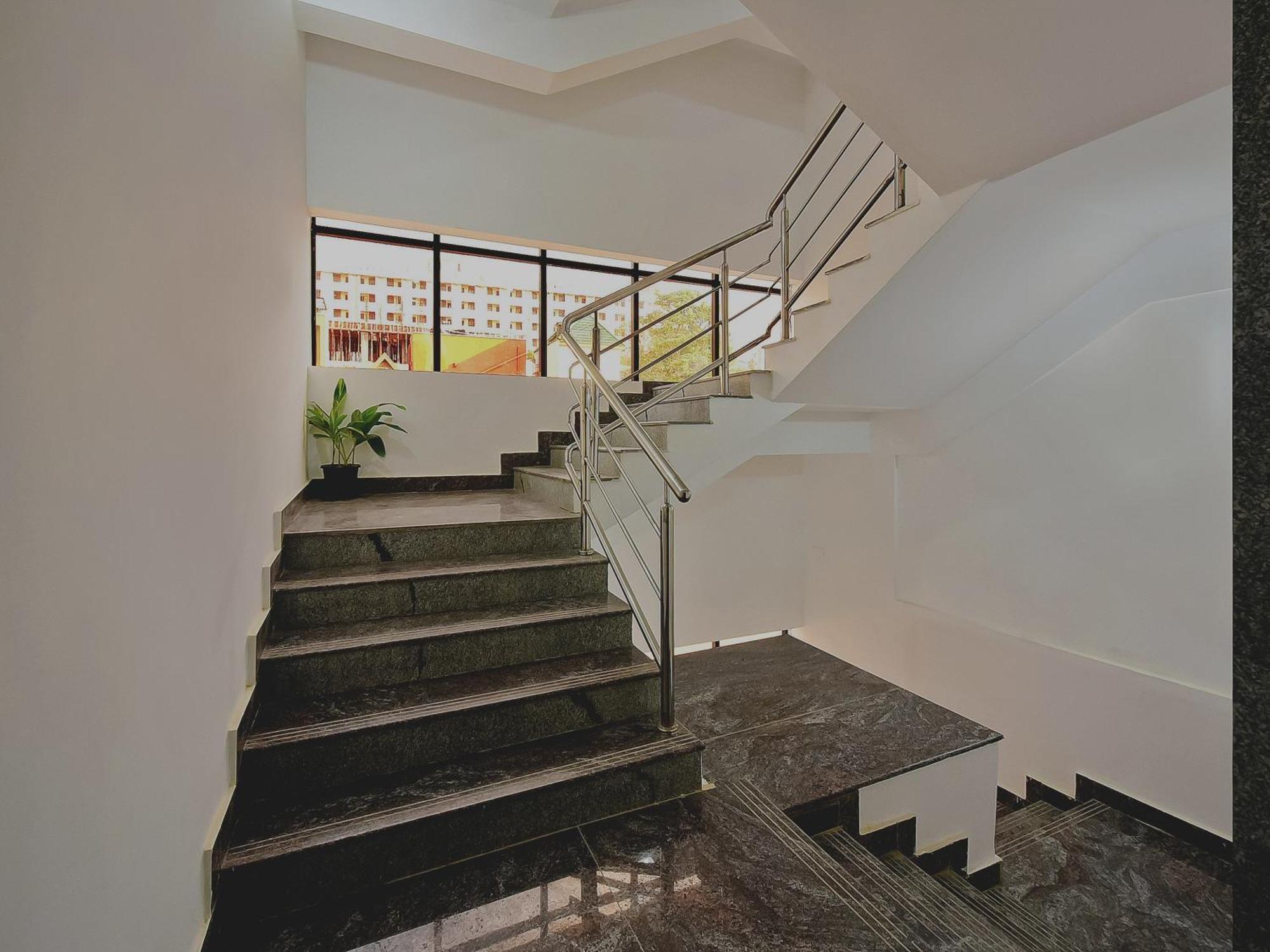 Super Grand Collection O Near Sarjapur Road Near 7D Voyage Hotel Bangalore Exterior photo